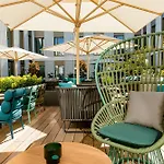 One Muenchen-messe Szálloda 3*