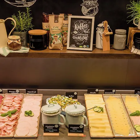 Hotel One Muenchen-messe